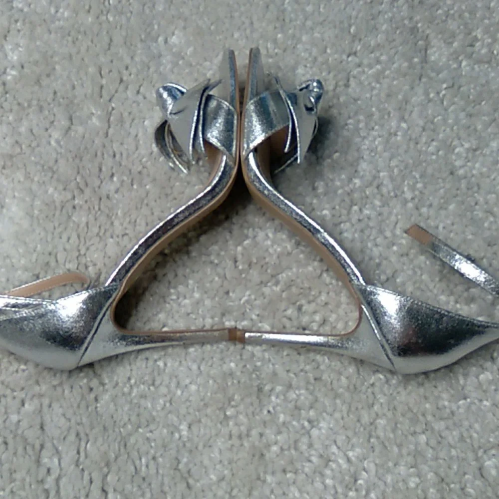 ASOS Mettalic/foil bow heels size 10.5 - Picture 10 of 16